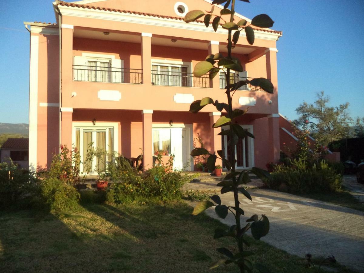 Karoubis Studio Kavallouri Dış mekan fotoğraf